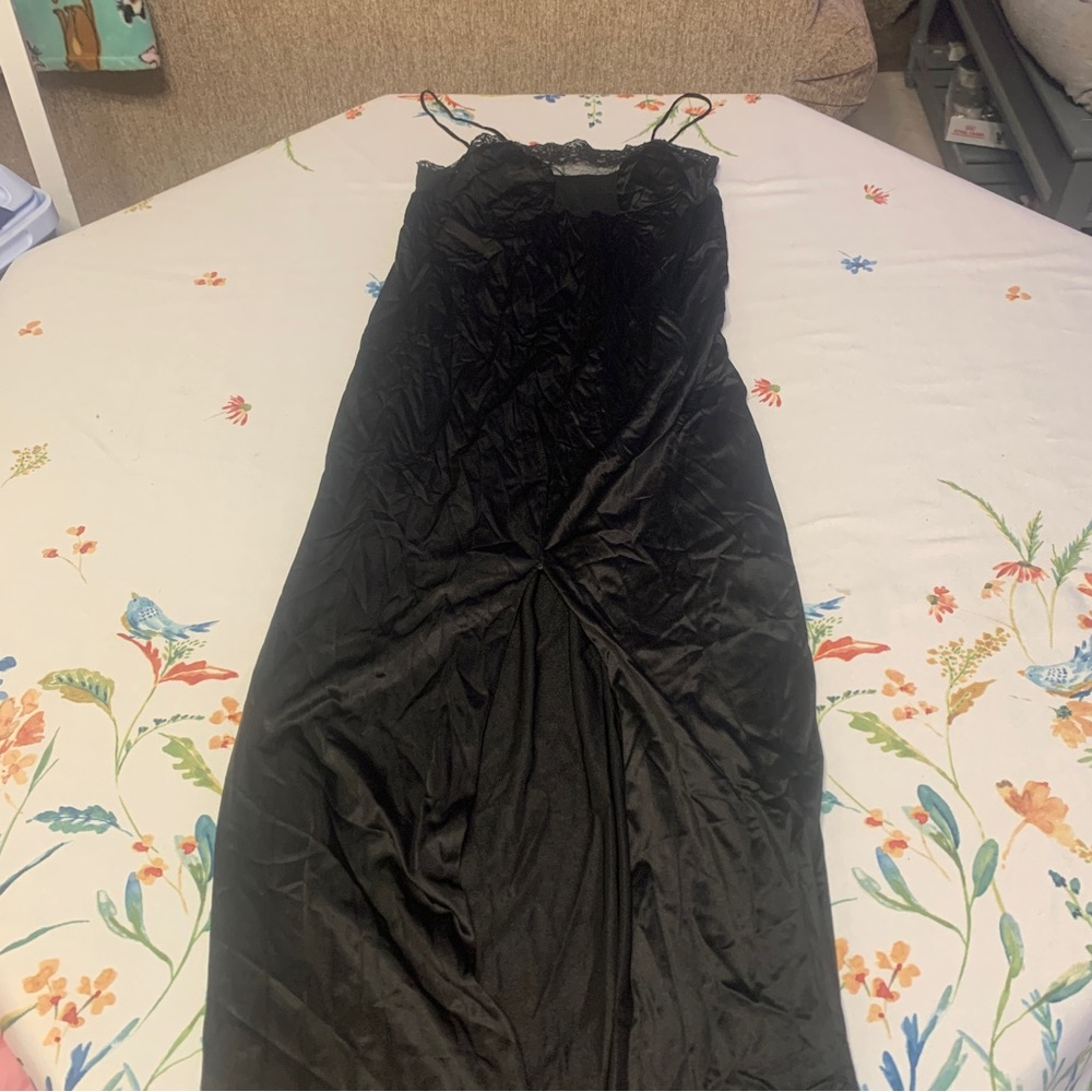 Vintage slip medium black lace